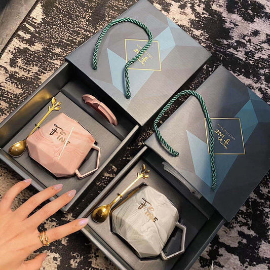 Gift Box Ceramic Mug with Lid and Spoon
