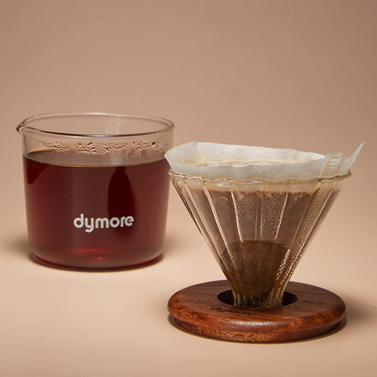 dymore glass coffee dripper and carafe, pour over coffee brewing process, fresh brewed coffee.
