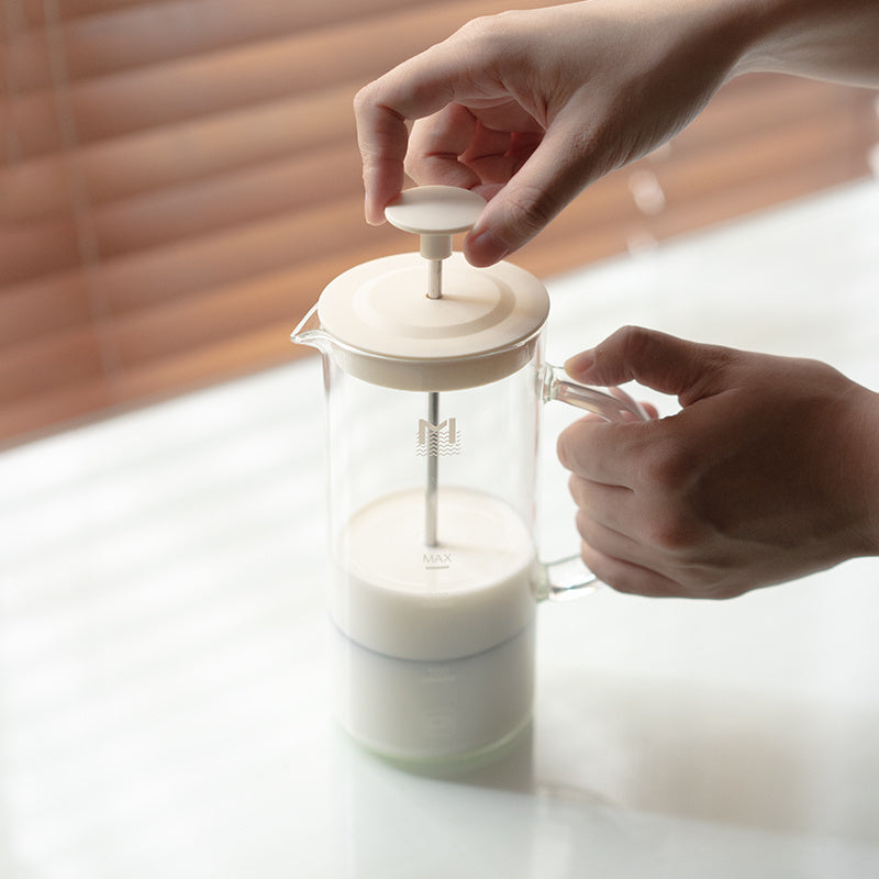 Handmade Milk Foam Machine with High Borosilicate Glass and 304 Stainless Steel Strainer