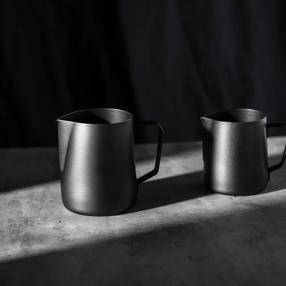 Stainless Steel Milk Frothing Jug 600 ML - Ideal for Coffee Enthusiasts