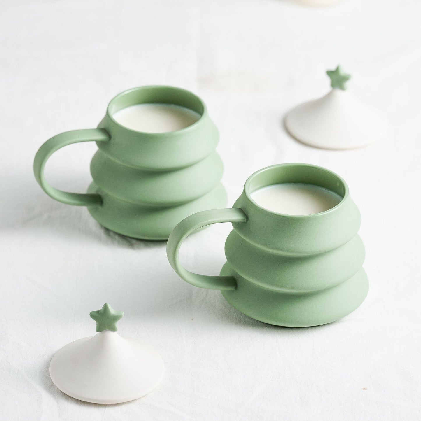 Creative Large Christmas Tree Ceramic Mug With Lid