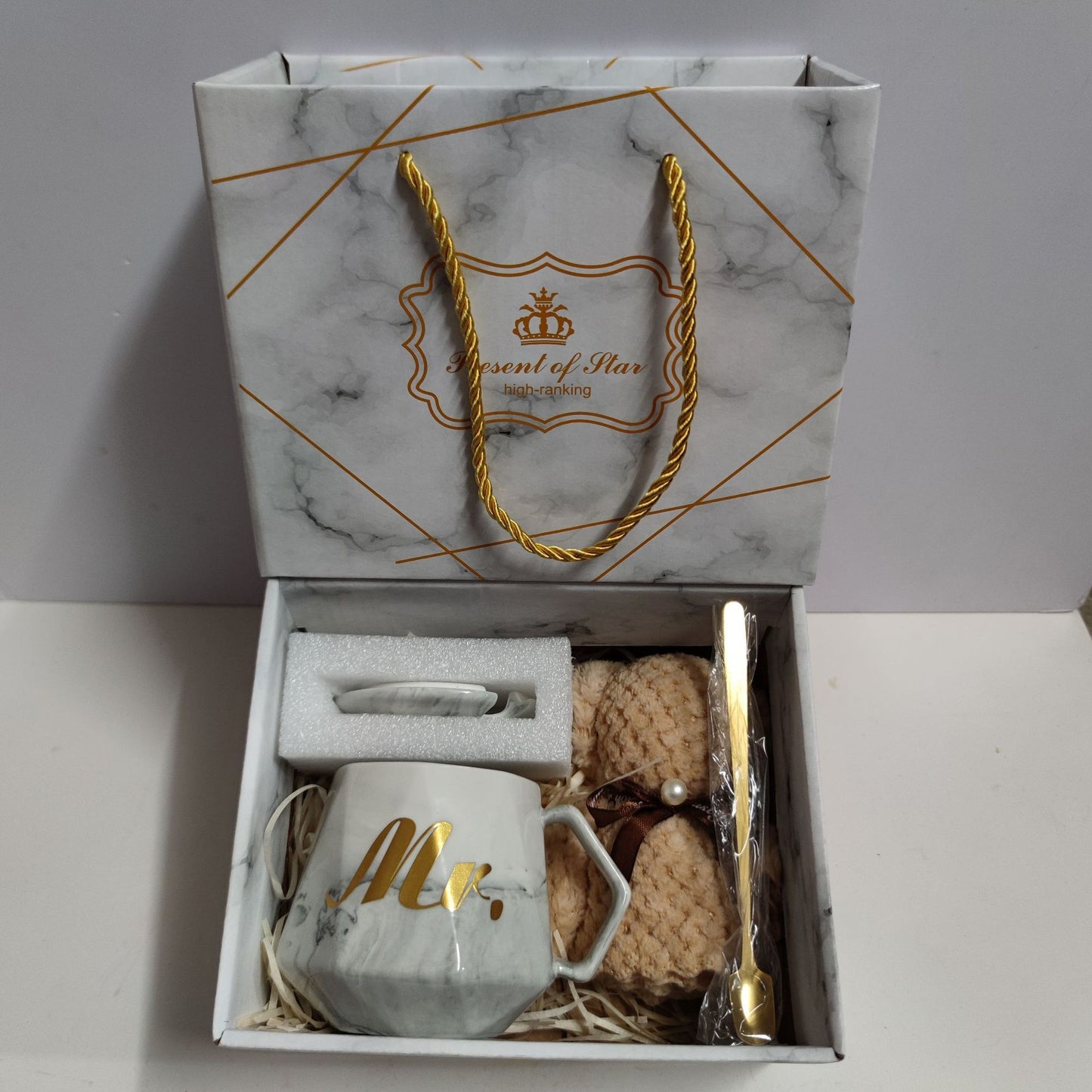 Ceramic Cup Gift Box for  Special Occasions - Perfect Keepsake Idea